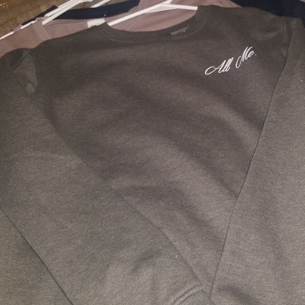 "All me" crewneck forever 21